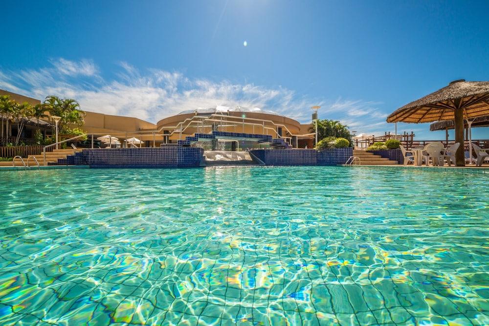 Mabu Thermas Grand Resort Foz do Iguaçu Dış mekan fotoğraf The swimming pool at the resort