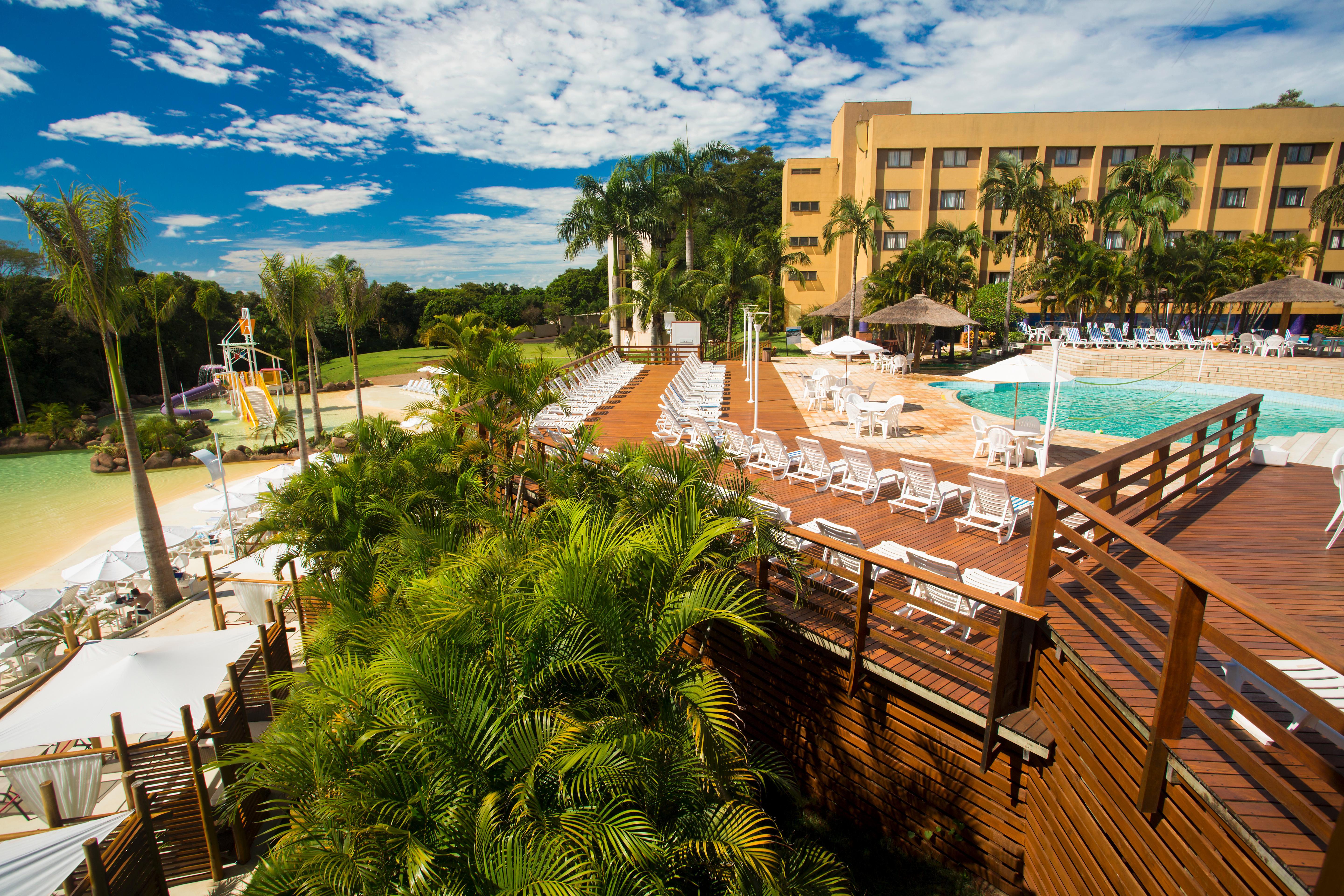 Mabu Thermas Grand Resort Foz do Iguaçu Dış mekan fotoğraf The hotel's pool