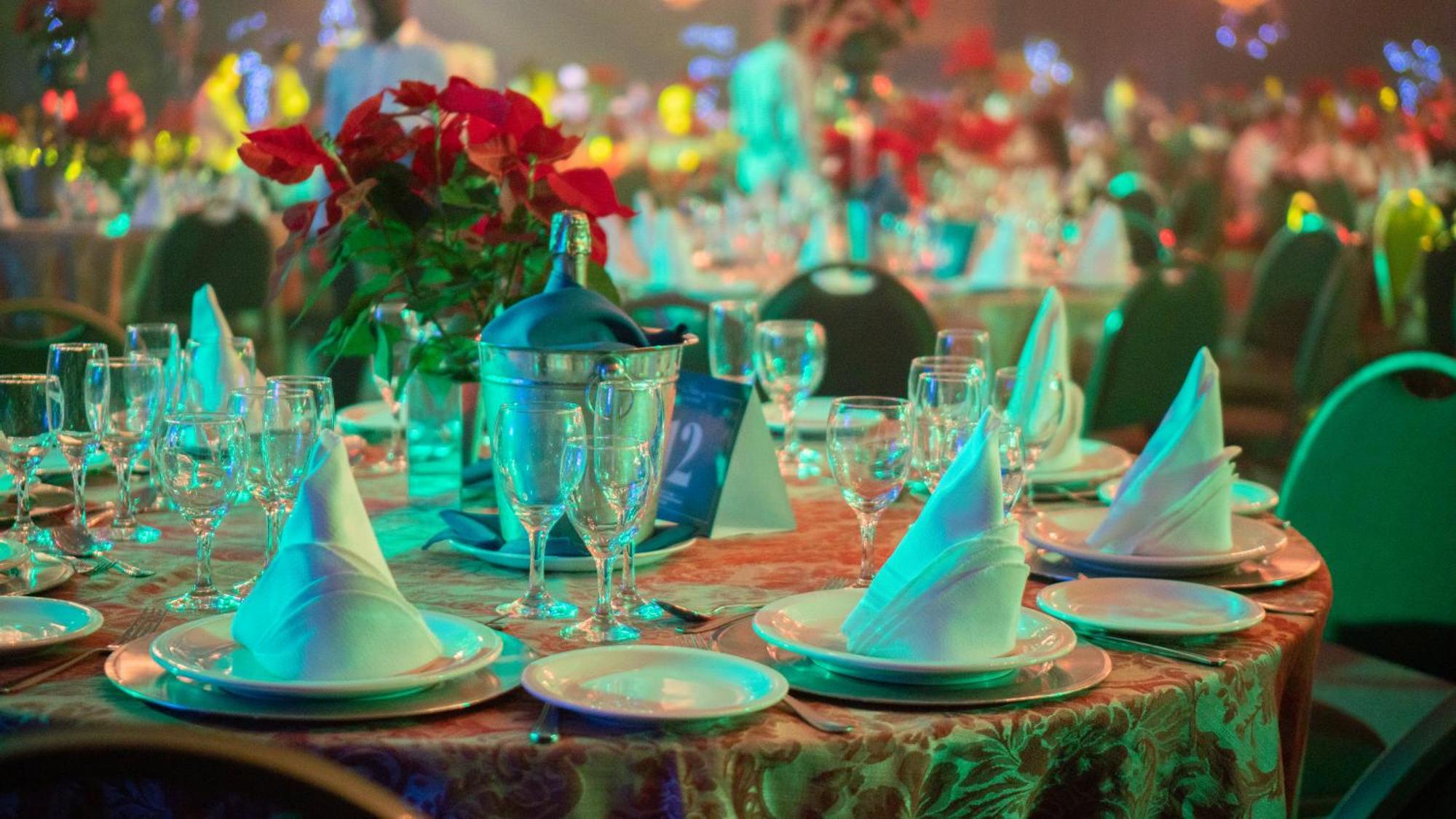Mabu Thermas Grand Resort Foz do Iguaçu Dış mekan fotoğraf A table set for a formal dinner